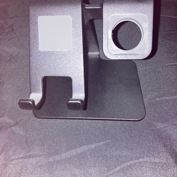 Apple IPhone & Apple Watch Charging Stand - Picture 3 of 3
